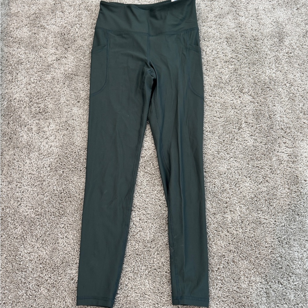 NWT Old Navy PowerSoft Ribbed High Rise 7/8 Leggings Green Size S